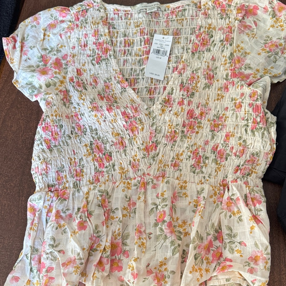 American Eagle Outfitters Pink and Cream Floral Blouse
